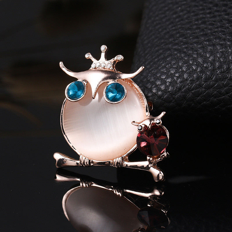 Rhinestone piespraudes Pūce Dzīvnieku saktas Sievietēm Vīriešu Apģērbi Šalle Sprādze Apkakle Rotaslietas Piespraudes Ballīšu Aksesuāri Piespraude