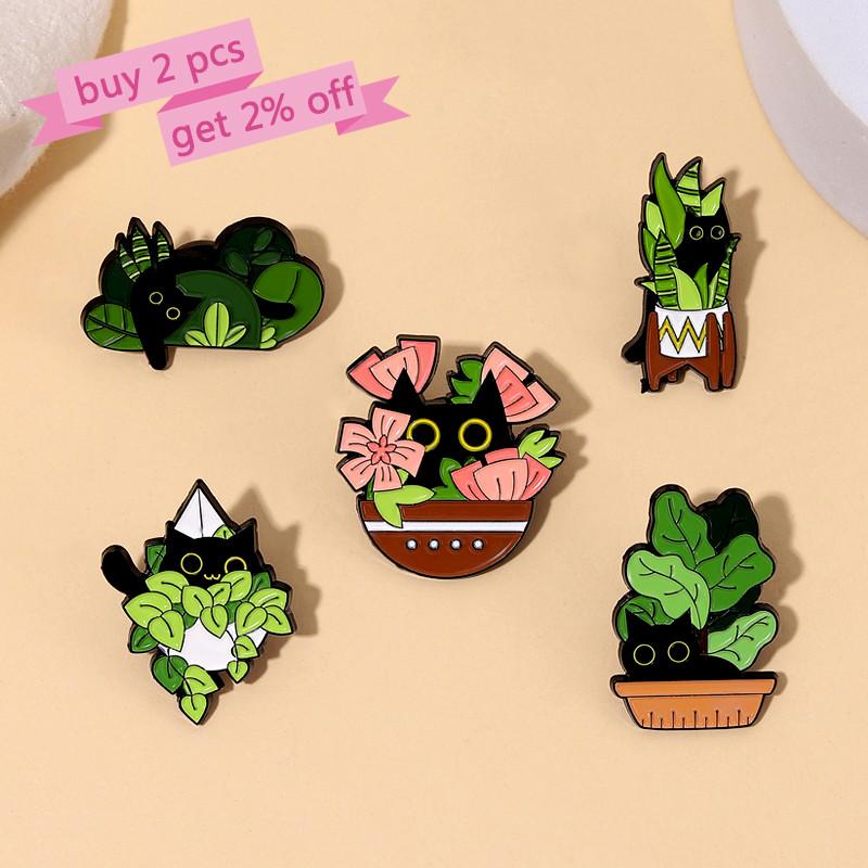 Mačke u biljkama Emajlirane pribadače Prilagođene crne mačke Broševi s biljkama u saksiji Značke za revere Zabavne životinje Biljke Nakit Poklon za djecu Prijatelji