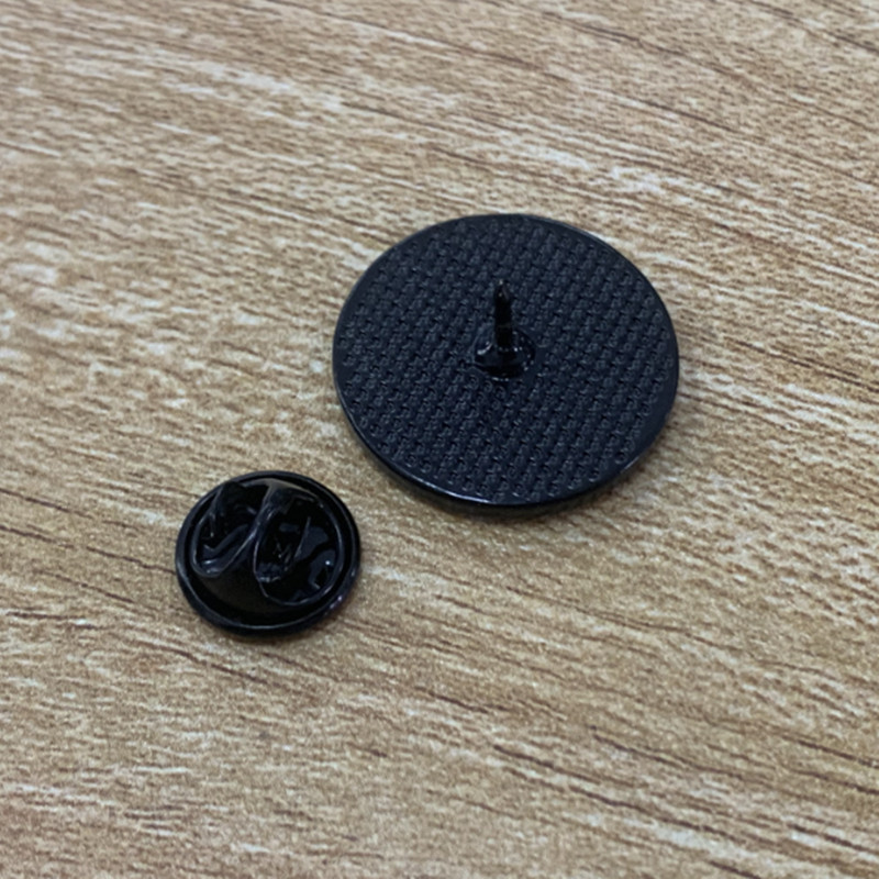 Capybara pliva Crtana igla Prilagođeni smiješni broševi Torba na rever košulje Slatka značka Crtane emajlirane igle za ljubavnice prijateljice