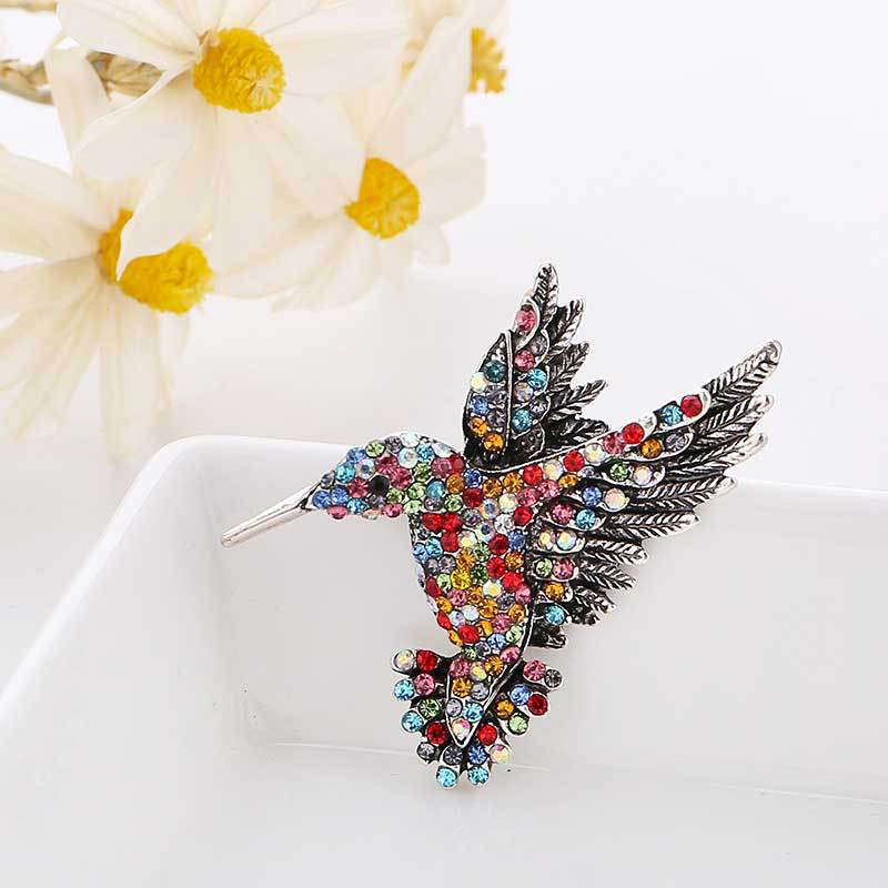 Krāsainas Rhinestone Hummingbird saktas dzīvnieku saktas sievietēm Korejas modes korsāžas krūšu sprādzes vintage dzīvnieku saktas piespraudes dāvana