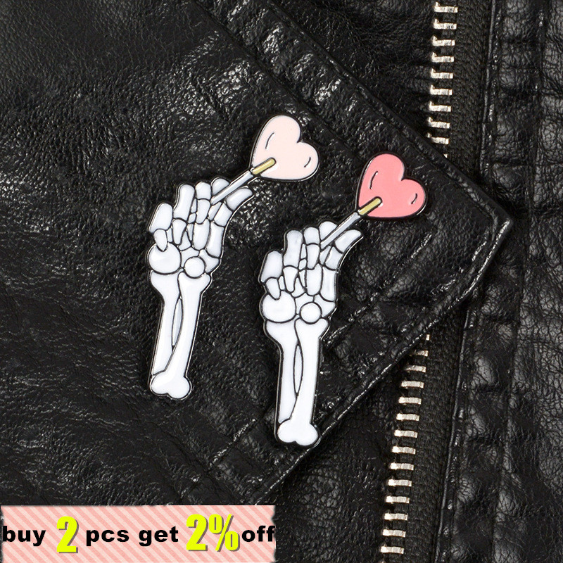 Emajlirana igla za ruke za Noć vještica Poklon veleprodaja Slatko srce Lizalica Srce Gothic Vampire Friends Emajl Par Broševi Igle