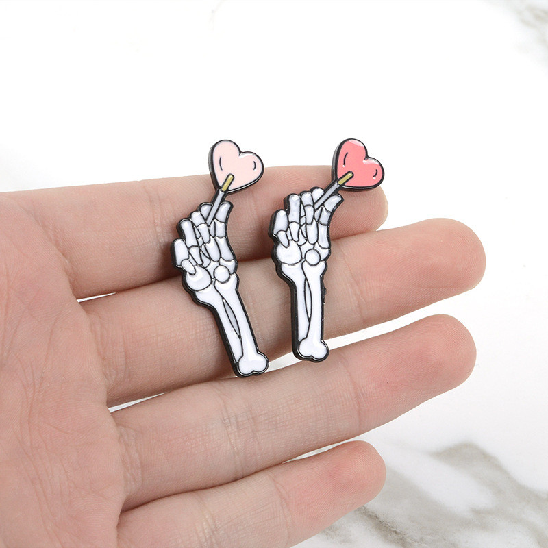 Emajlirana igla za ruke za Noć vještica Poklon veleprodaja Slatko srce Lizalica Srce Gothic Vampire Friends Emajl Par Broševi Igle