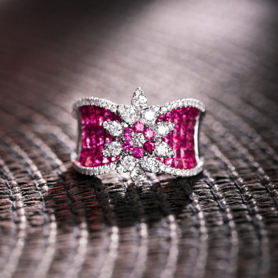 Vânzare fierbinte Fancy Crown femei inel argintiu culoare trandafir roșu albastru cristal inele pentru femei nunta petrecere bijuterii accesorii