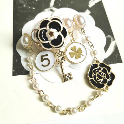 Balts, melns Camellia saktas komplekts sievietēm Apģērbs Bow Camellia Flower Nr.5 Pin Channel Rotaslietas Vintage sprādze