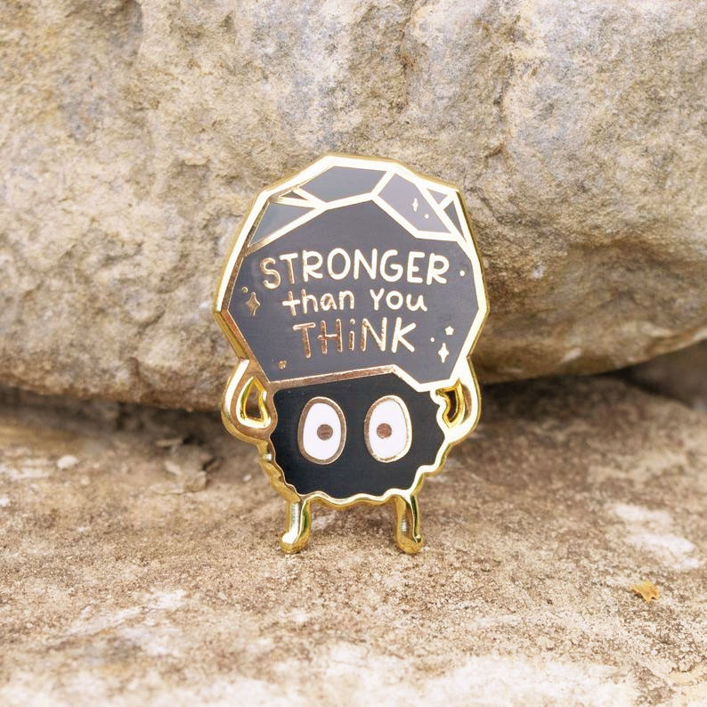 Spirited Away Stroger Soot Sprite Piespraudes Piespraudes Emalja Metāla nozīmītes Atloka piespraudes Piespraudes Jakas Džinsi Modes Rotaslietas Aksesuāri