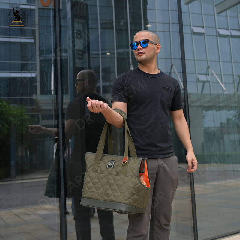 Kucēnu suņu pārnēsāšanas soma Pārnēsājama viena pleca soma, elpojoša 5 kg slodze ar paklājiņu suņu soma