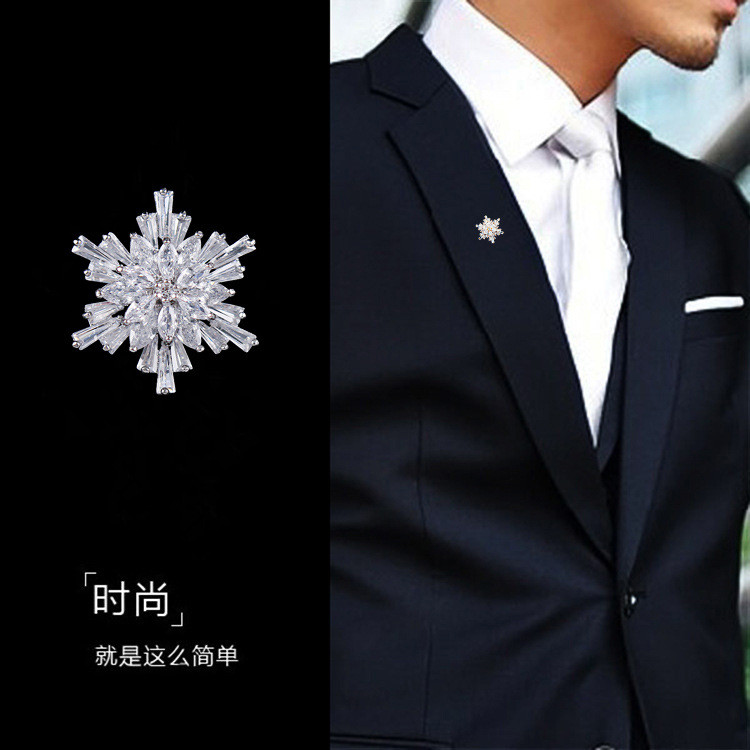 CINDY XIANG kubiskā cirkonija sniegpārsliņu apkakles piespraudes piespraudes sievietēm un vīriešiem vara materiāls 2 krāsās pieejamas T-kreklu rotaslietas