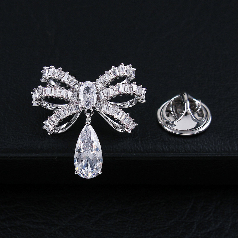 CINDY XIANG Novopristigli broševi od kubičnog cirkonija s mašnama za žene Ljetna modna majica s iglama Bakreni nakit visoke kvalitete