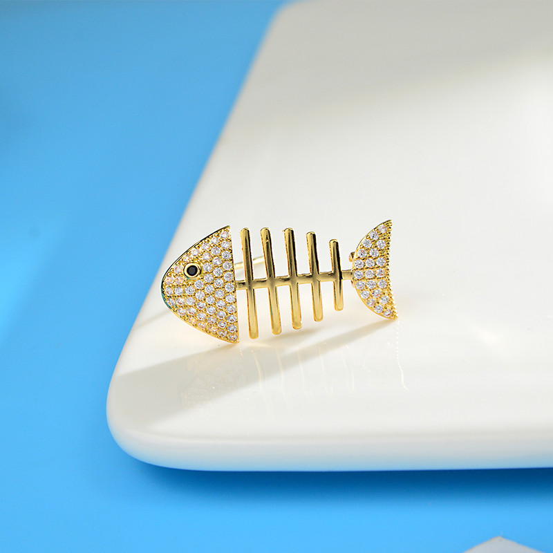 CINDY XIANG Novopristigli riblji broševi od kubičnog cirkonija za žene i muškarce, igle za ovratnike, životinjski dizajn, nakit, dodaci za odijela