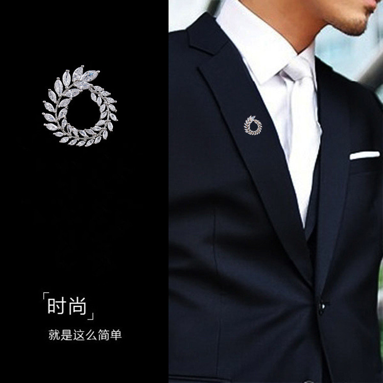 CINDY XIANG Broševi od kubičnog cirkonija s listovima masline za žene Mala igla za ovratnik Bakreni materijal Modni klasični nakit