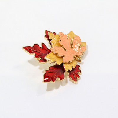 Sieviešu vintage piespraudes kļavas lapu saktas sievietēm sakausējuma emaljas atloks soma cepure saktas Modes rotaslietas nozīmīte vīrietis sievietei dāvana