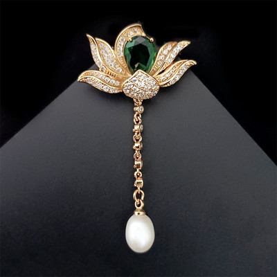 Izsmalcinātas retro saldūdens pērļu piespraudes Cirkona lotosa piespraudes piespraudes sievietēm Eleganta augstas kvalitātes smaragda sieviešu korsāža