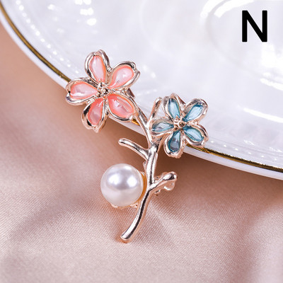 Ženski elegantni cvjetni dizajn Broševi Modna imitacija bisera Sjajni emajlirani metalni broš od vještačkih dijamanata Igle za odijelo za zabavu Dodaci