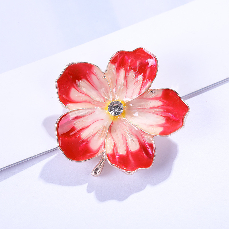 Ženski elegantni cvjetni dizajn Broševi Modna imitacija bisera Sjajni emajlirani metalni broš od vještačkih dijamanata Igle za odijelo za zabavu Dodaci