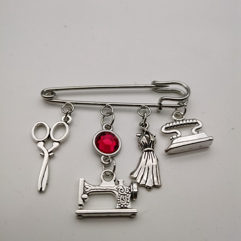 Personalizirane nove igle za šivaće strojeve, krojačke igle, škare, šik broševi