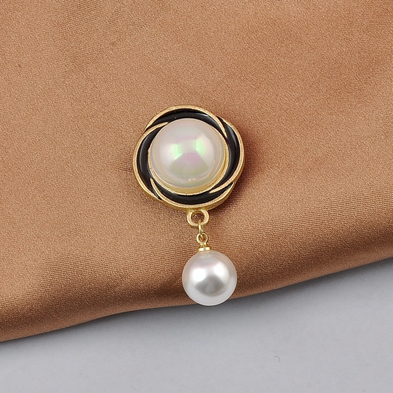 Novi broševi s magnetima od kristalnog bisera za žene, metalni jaki magnetski korsaž, šal, sigurna kopča za hidžab, igle bez rupa, luksuzni dodaci