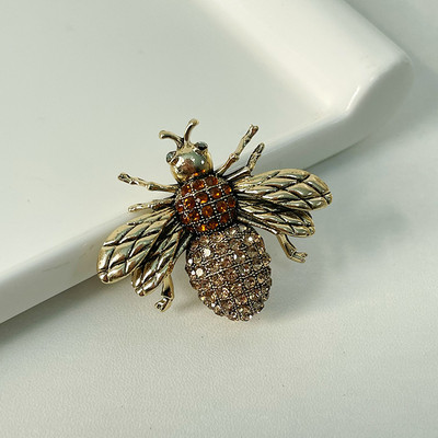 Novi broševi s kukcima i pčelama od kamenčića za žene Vintage kristalne igle za revere Ženske torbe Korzaž Modni nakit Odjevni dodaci