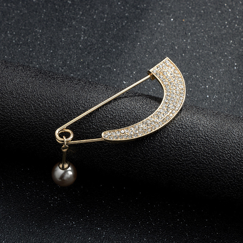 Jednostavan broš za žene Kristalni dijamant Zakrivljeni biserni privjesak Metalni kardigan Igla za kaput Kopča za šal Dodaci Nakit Luksuzni