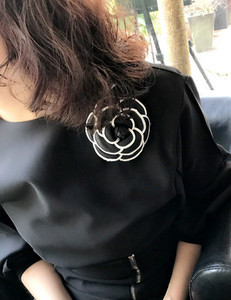 Žene, djevojke, broš, igle, značka, velika metalna mašna, lanac, biserna resa, veleprodajni kaput 5 korejskih ručno rađenih modnih dodataka