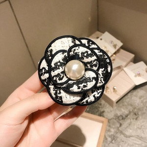 Žene, djevojke, broš, igle, značka, velika metalna mašna, lanac, biserna resa, veleprodajni kaput 5 korejskih ručno rađenih modnih dodataka