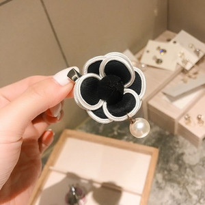 Žene, djevojke, broš, igle, značka, velika metalna mašna, lanac, biserna resa, veleprodajni kaput 5 korejskih ručno rađenih modnih dodataka