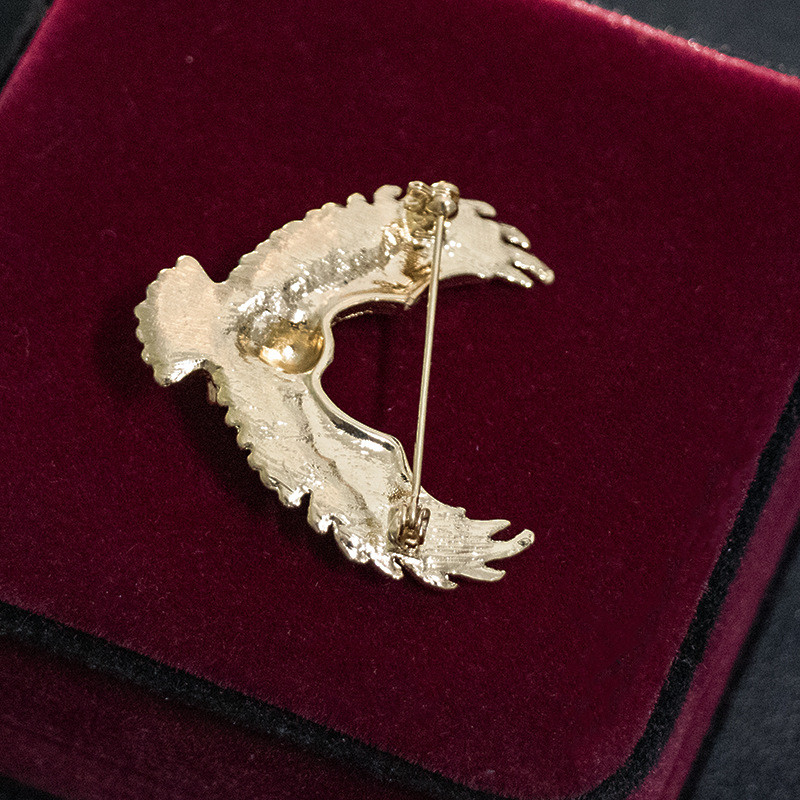 Vrhunski retro metalni orao broš Životinja Zlatna igla za rever Modno odijelo Košulja Corsage Ovratnik Značka Broševi Nakit Muški dodaci