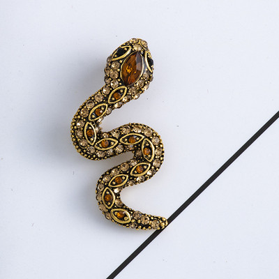 Modes sakausējums spārns čūska sakta Dzīvnieku rhinestones atloka piespraudes un piespraudes uzvalks krekls nozīmīte vintage rotaslietas sievietēm aksesuāri