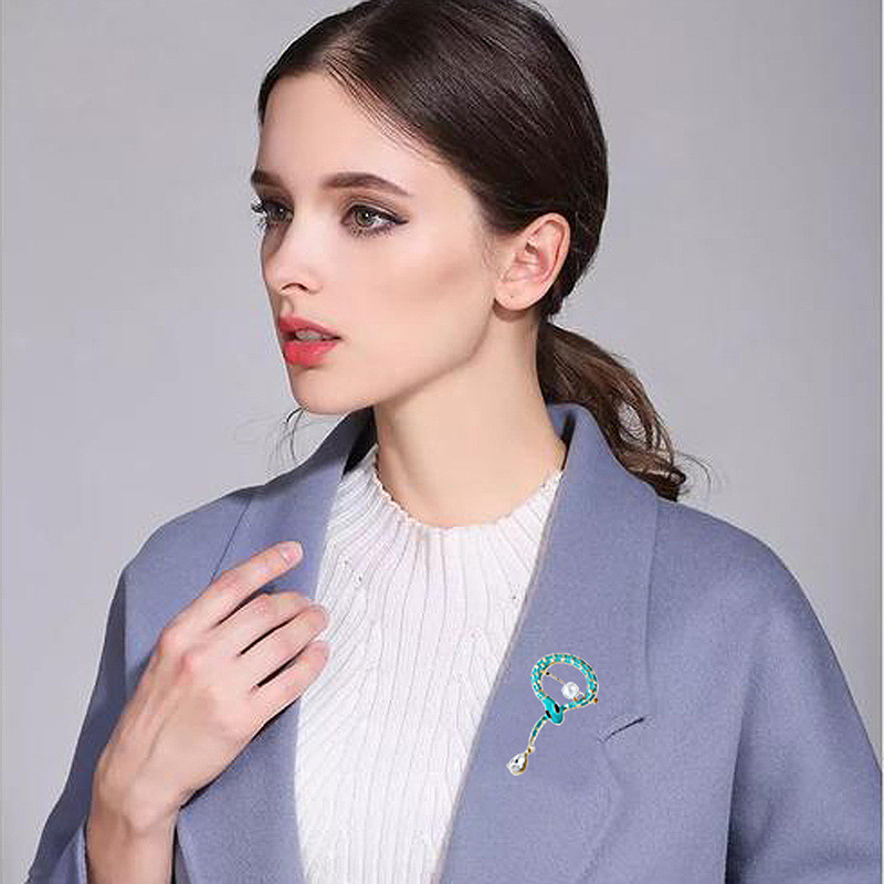 Jauns modes dzīvnieks čūska sakta emalja pērļu kristāla atloka piespraudes uzvalks korsāža apkakles piespraudes Vintage saktas rotaslietas aksesuāri