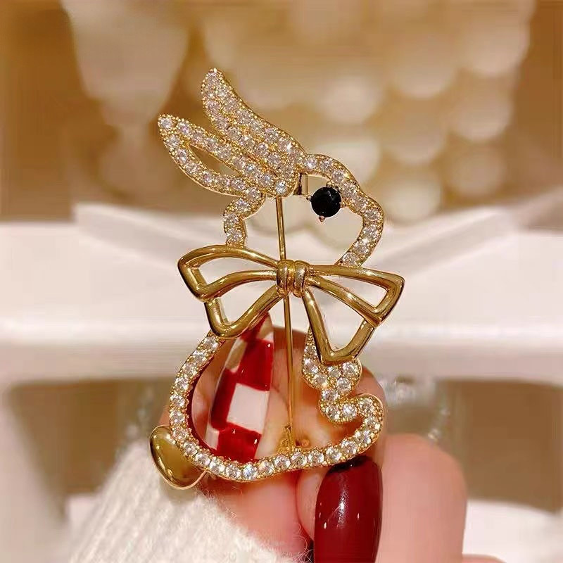 Visokokvalitetni zečevi broševi za žene, kristalne mašne, značke, igle za revere, modni dodaci za nakit sa životinjama, veleprodaja