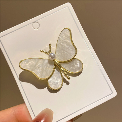 Kristāla spāru tauriņu piespraudes sievietēm Metāla pērļu loks, ziedu atloka piespraudes Jauki kukaiņu nozīmīte Modes aksesuāri Dāvanas