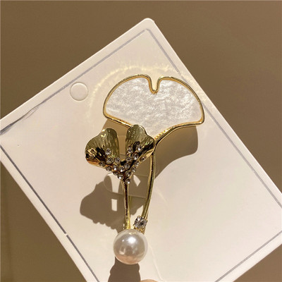 Kristāla spāru tauriņu piespraudes sievietēm Metāla pērļu loks, ziedu atloka piespraudes Jauki kukaiņu nozīmīte Modes aksesuāri Dāvanas