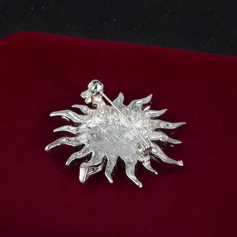 Jauna augstākās klases metāla saulespuķu piespraudes piespraude Rhinestone kristāla atloka piespraudes vīriešu uzvalks krekls korsāža žetons Apģērbu aksesuāri