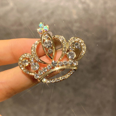 Novi modni broševi s metalnom krunom od kristala i bisernih revera igle za odijela igle za ovratnik košulje za žene Nakit Dodaci