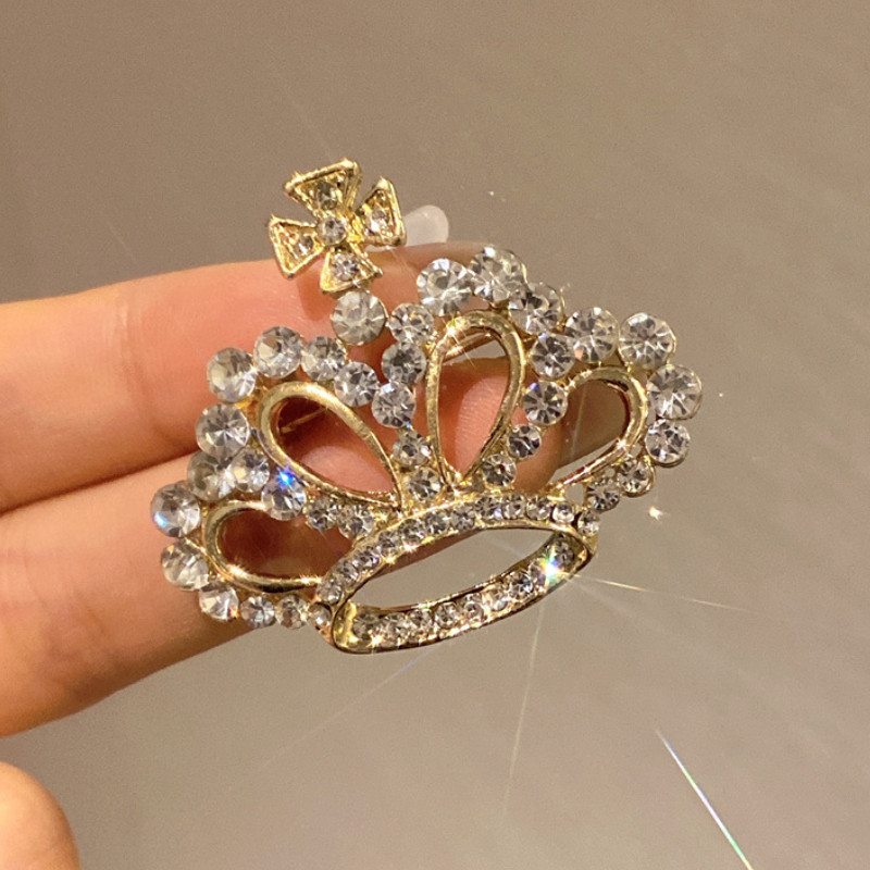 Novi modni broševi s metalnom krunom od kristala i bisernih revera igle za odijela igle za ovratnik košulje za žene Nakit Dodaci