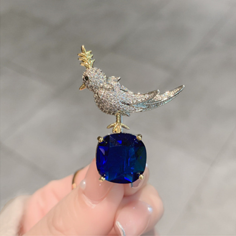 Nova životinjska brid broš igla kristalni cirkon koržaž odijelo kaput ovratnik značka luksuzni nakit broševi za žene muški dodaci