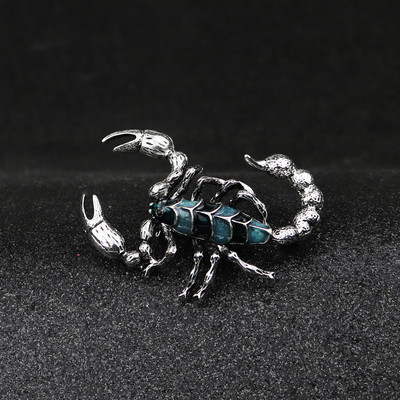 Modni novi pozlaćeni posrebreni emajl Broš Škorpion Osobnost Temperament Korzaž Rever Igla Muški odjevni dodaci Pokloni