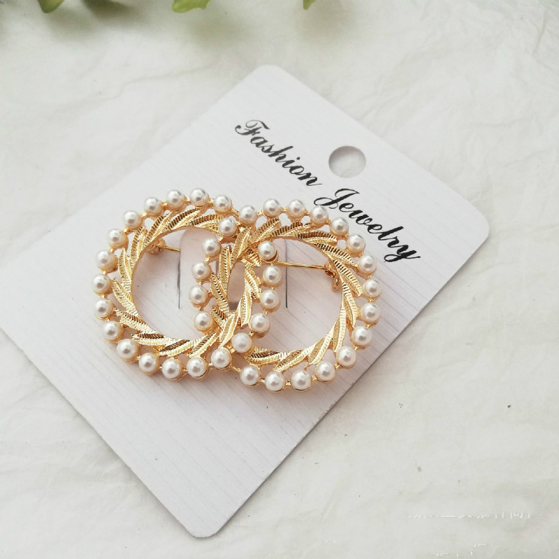 Jaunas modes emaljas adatas zelta krāsas pērļu saktas sievietēm šalles sprādzes atloka piespraudes un piespraudes rotaslietas grezni apģērbu aksesuāri