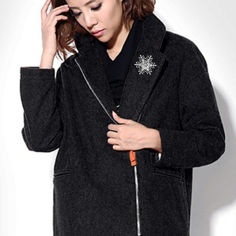 Korejski srebrni slatki broš u obliku pahuljica Ženski korzaž od kristala sa vještačkim dijamantom Haljina na reveru Nakit Odjevni dodaci