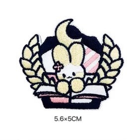 Koledžas stila mājdzīvnieks JK krekls tauriņš Kaķu apkakle Skolas nozīmīte Piespraude Kaķis Bišons Rotaļu apģērbu aksesuāri Kaķēnu aksesuāri