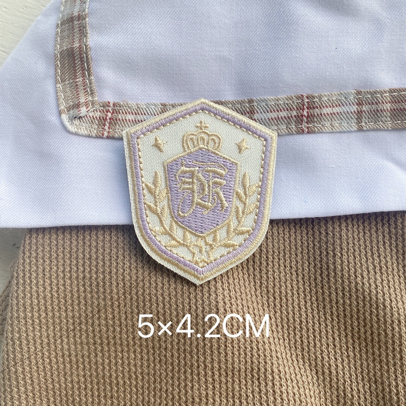 Koledžas stila mājdzīvnieks JK krekls tauriņš Kaķu apkakle Skolas nozīmīte Piespraude Kaķis Bišons Rotaļu apģērbu aksesuāri Kaķēnu aksesuāri