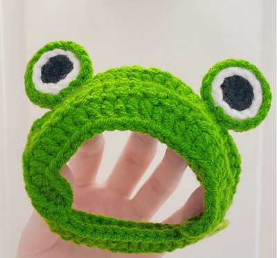 Ar rokām darināta kaķu galvassega Trikotāžas cepure Jauka vardes un zemeņu formas trikotāžas smieklīga dzimšanas dienas Ziemassvētku cepure, regulējama bouncy