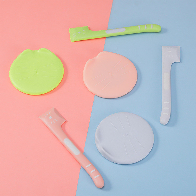 Kaasaskantav silikoonist koerakassi konservkaane 2-ühes toidukinniti lusikas lemmikloomatoidu kate Säilitamine Värskelt säilivad kaaned Kauss Koerte tarvikud