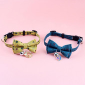 Skaista mājdzīvnieka kaklasiksna Jauka kaķēna kaklasiksna ar augstu elastību pretbloķēšanas zvani Maza mājdzīvnieka suņa kaķa drošības josta