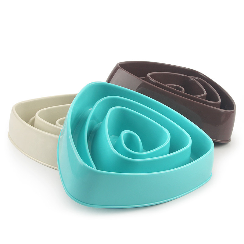 Trokutasta posuda za treniranje pasa koji sporo jede Štene Mačić Plastična posuda za hranjenje hrane Kućni ljubimac Izbjegavajte gušenje Hranilica Zdjelice za pse