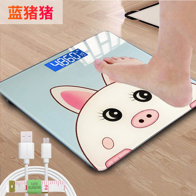 USB uzlādes digitālie korpusa precīzijas svari svēršanai, mini vannas istabas elektroniskie svari, elektroniski, stāvoši uz grīdas cilvēkiem