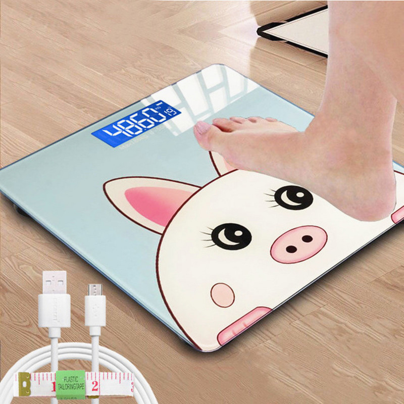 USB uzlādes digitālie korpusa precīzijas svari svēršanai, mini vannas istabas elektroniskie svari, elektroniski, stāvoši uz grīdas cilvēkiem