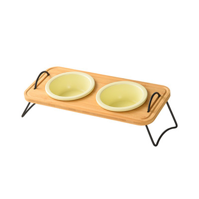 Suņiem dubultās trīskāršās bļodas Kaķu keramikas barības ūdens padevēji ar statīvu, kas pacelts mājdzīvnieku dzeršana ēšanas barošanas bļoda