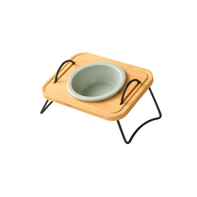 Suņiem dubultās trīskāršās bļodas Kaķu keramikas barības ūdens padevēji ar statīvu, kas pacelts mājdzīvnieku dzeršana ēšanas barošanas bļoda