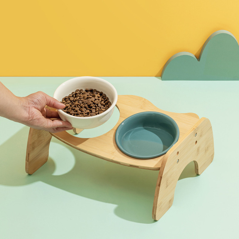 Kassi topelttoiduga veekausid kõrgendatud lemmiklooma joomine söötmiskauss puidust alusega Väikese koera reguleeritava söötja nõudekauss