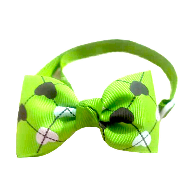 1PC Božićno srce Mačka Ogrlica za pse Blagdanska mačka Pas Leptir mašna Podesiva traka za vrat Mačka Dodaci za njegu pasa Ogrlica za štene